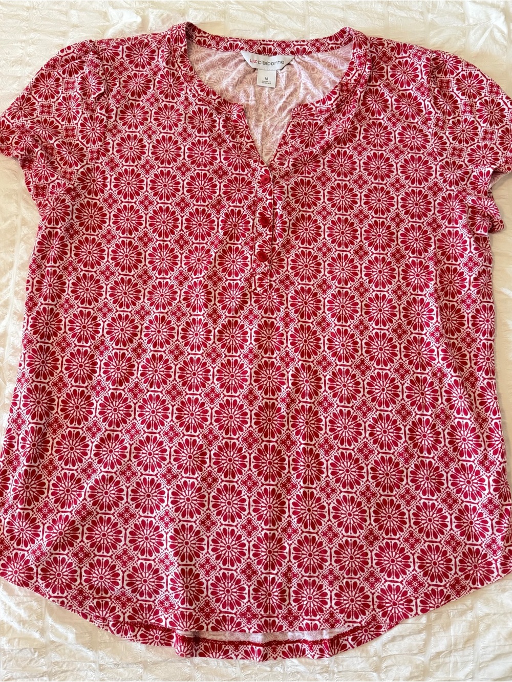 liz & co. Red and White Floral Geometric Short Sleeve Top